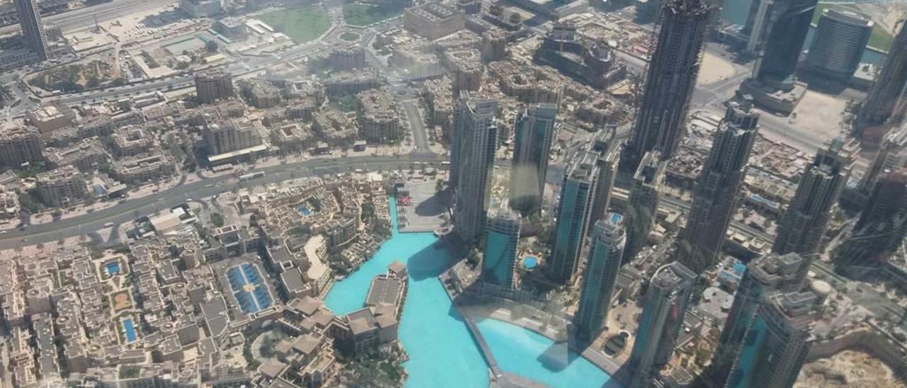 Dubai, desde el Burj Khalifa, el edificio más alto del mundo, de 828 metros de altura.