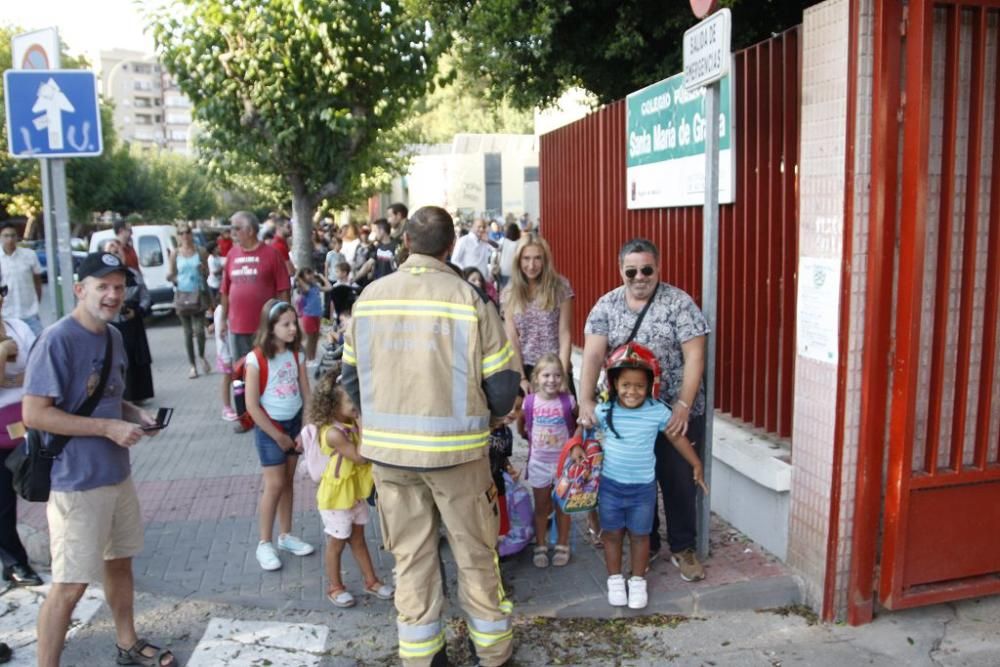 Susto en el colegio de Santa María de Gracia por un incendio en la despensa