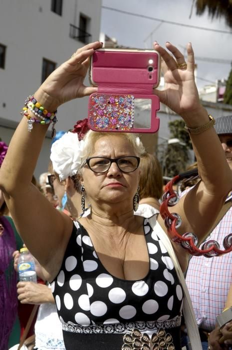 ROMERIA ROCIERA Y OFRENDA A LA VIRGEN