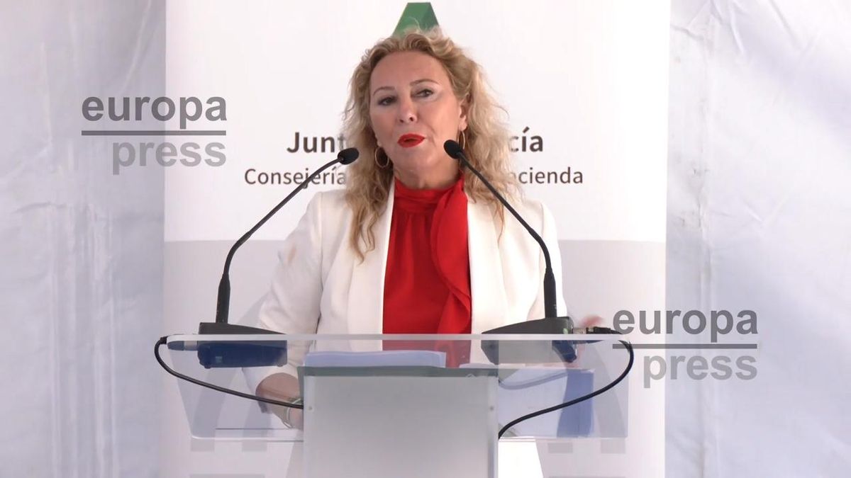 Carolina España valora la decisión "responsable y prudente" de la renuncia de Málaga al Mundial por "las dificultades"