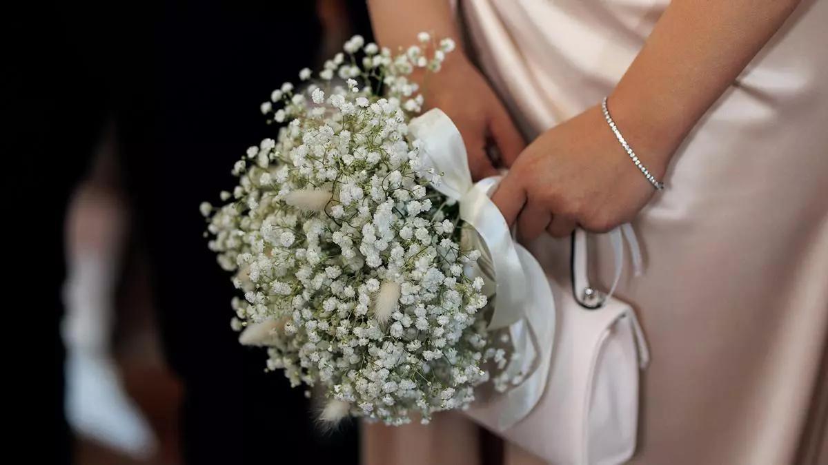 Una experta en bodas y reuniones de sociedad desvela la subida del regalo de bodas a partir del verano de 2026: ya supera los 250 euros y el sobre está mal visto