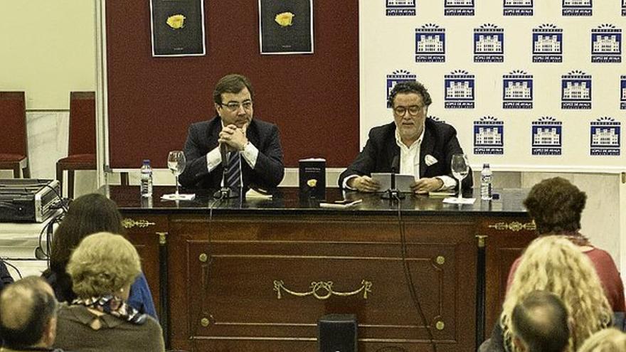 Vara presenta el libro de Antonio Pachecho