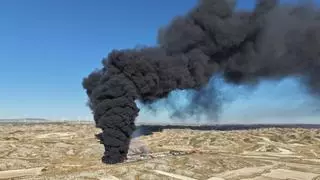 Declarado un nuevo incendio en una empresa de reciclaje cerca de Zaragoza: "Hay muchísimo humo en La Puebla"