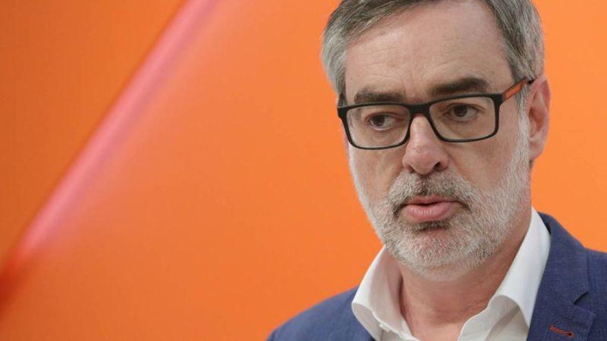 Ciudadanos propone al PSOE una moción de censura sin Sánchez de candidato