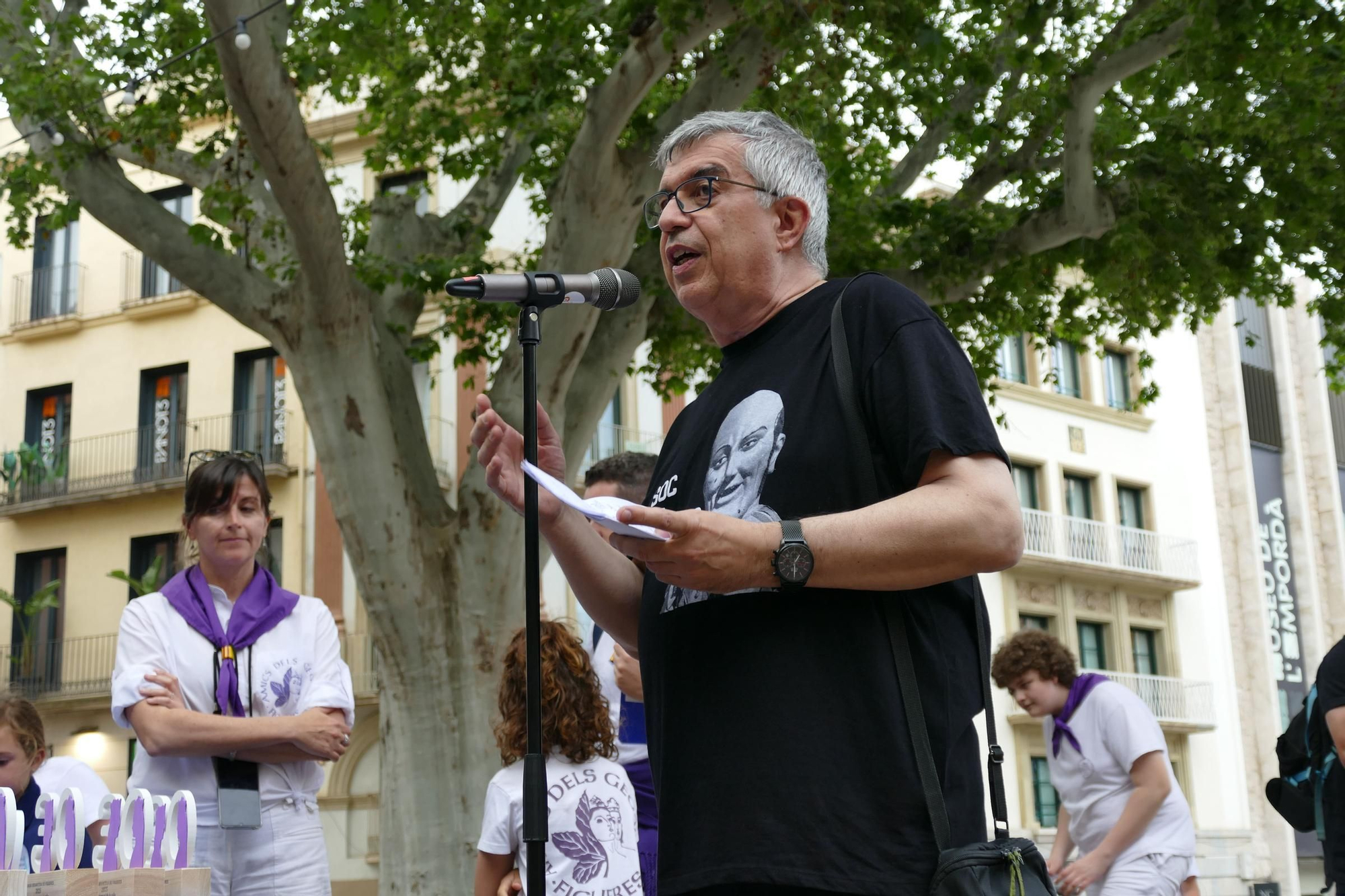 La trobada gegantera de la Diada de Santa Creu celebra els 30 anys dels Amics dels Gegants de Figueres