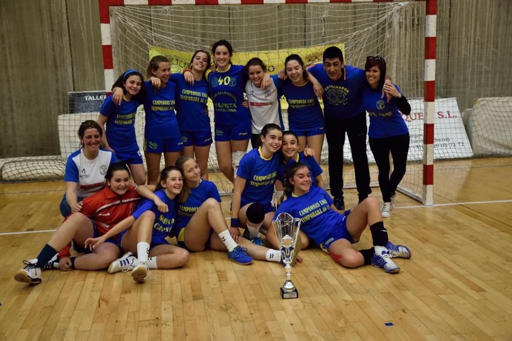 Balonmano: el Maristas Cartagena, campeón regional infantil femenino