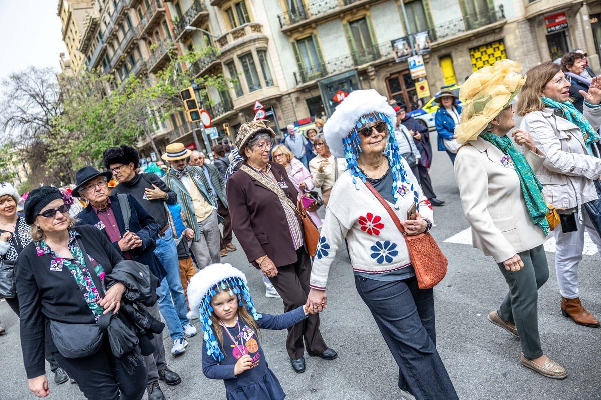 Nueva edición del Paseo con Sombrero por Barcelona