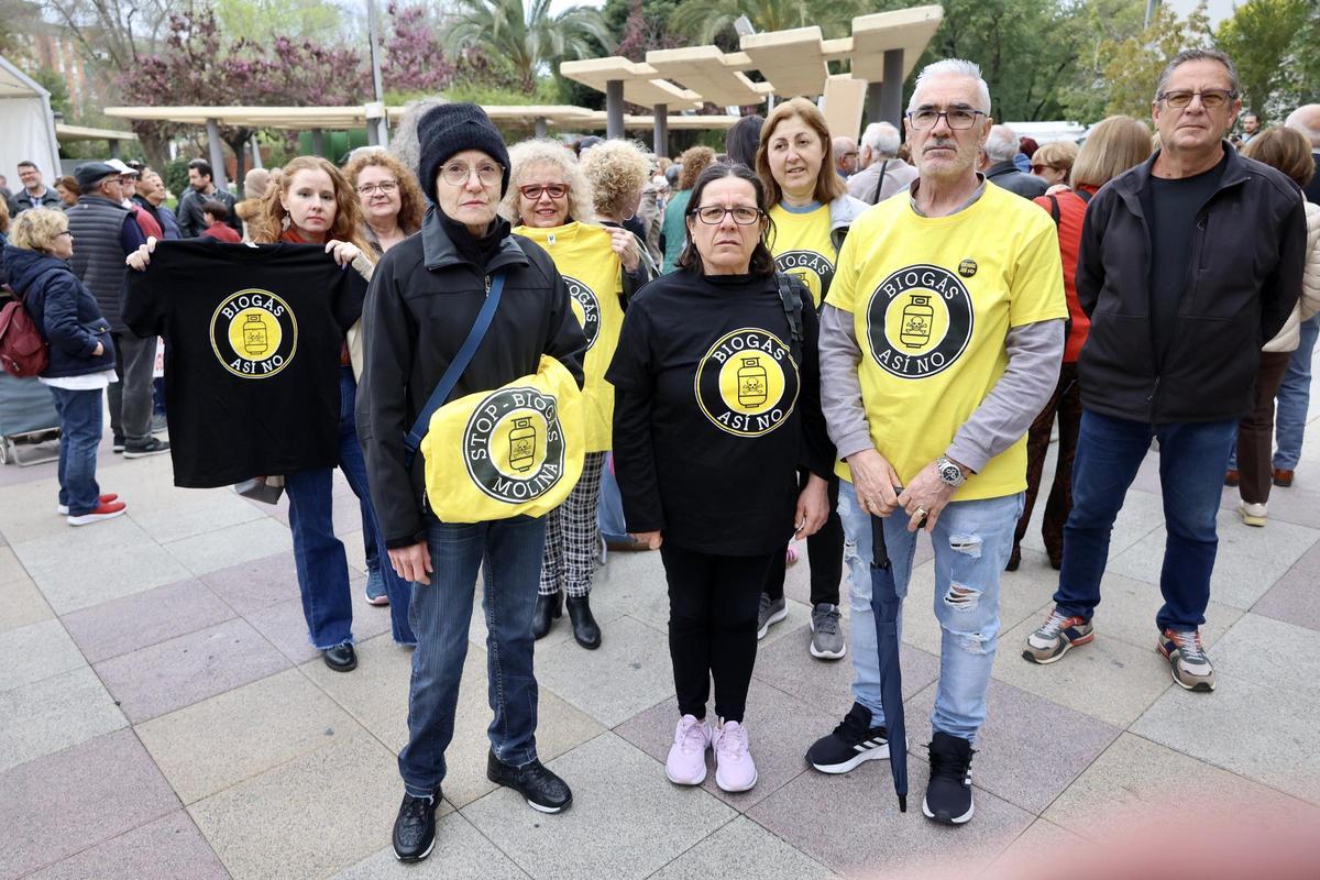 Un grupo de manifestantes contra la planta de biogás en Molina de Segura, durante la concentración