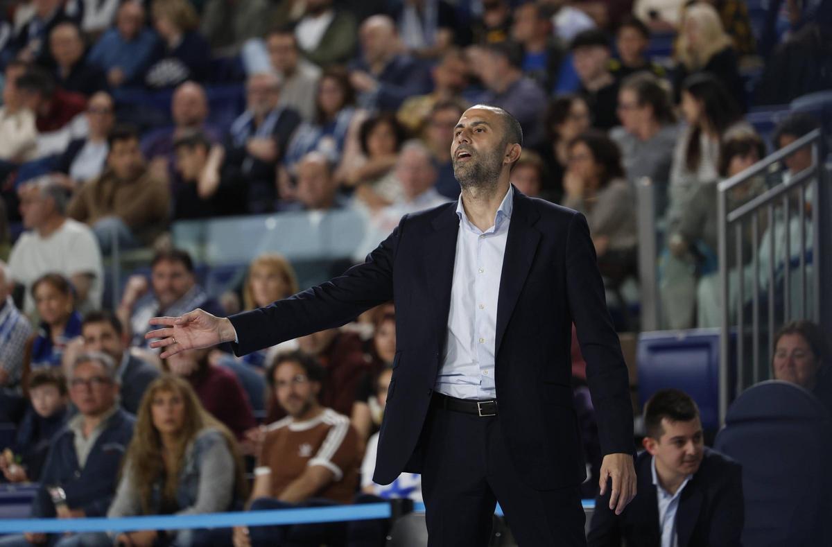 Las imágenes de la victoria del Alimerka Oviedo Baloncesto que le mete el play-off de ascenso a la ACB Las imágenes de la victoria del Alimerka Oviedo Baloncesto que le mete el play-off de ascenso a la ACB