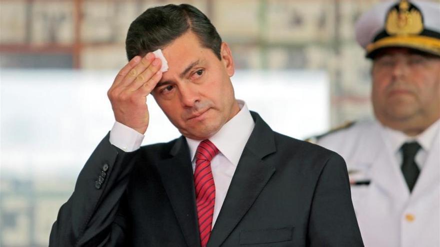 Peña Nieto, una estrella en caída libre