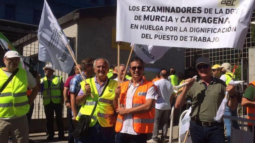 Examinadores de Murcia, en una protesta en Madrid.