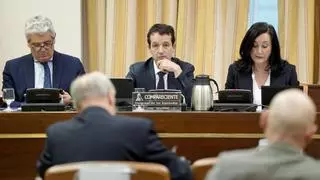 Escribano (Indra) defiende “nacionalizar” Santa Bárbara o, si no se vende, competir contra ella con otra fábrica de blindados en Asturias