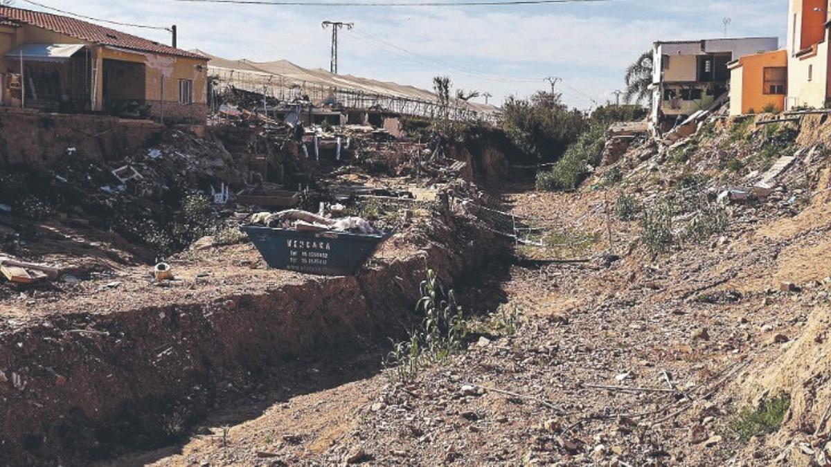 Estado del barranco de l'Horteta en Torrent, cinco meses después de la dana.