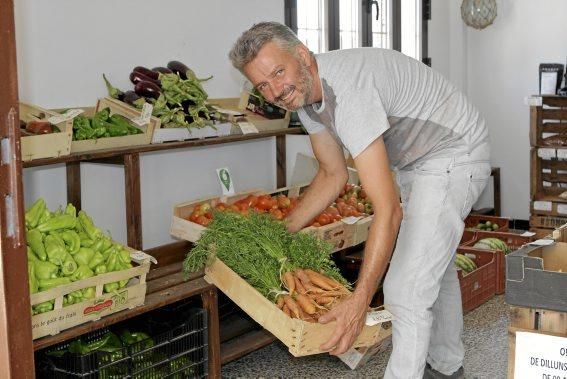 Bartomeu Ballester und Pere Ferragut haben ihre Jobs aufgegeben, um auf der Finca Es Pontet bei Algaida Bio-Gemüse und -Obst anzubauen.