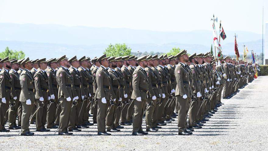 Encuesta: el 46% de los españoles apoyan reintroducir la mili obligatoria y el 54% lo rechaza