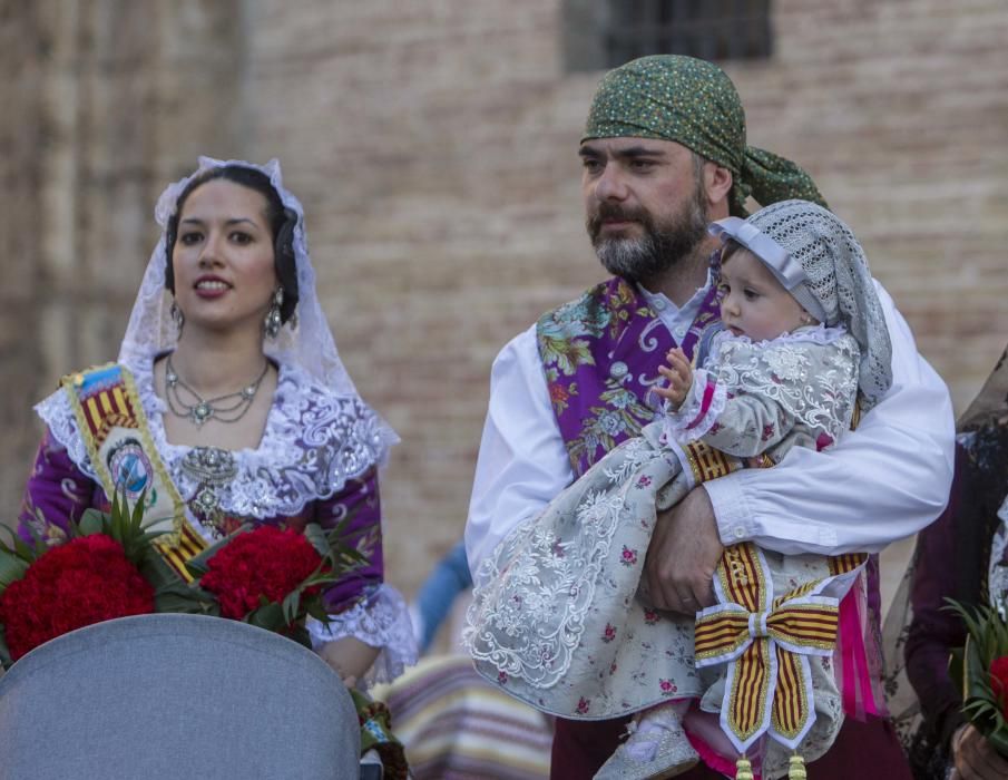 Primer día de Ofrenda de Fallas