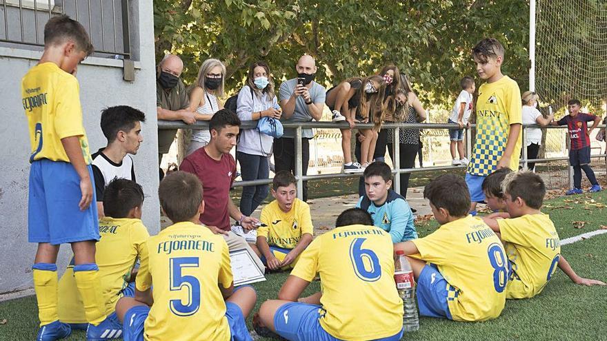 Les competicions de futbol i futbol sala arrenquen el cap de setmana