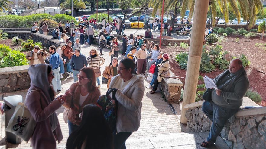 Canarias quiere más especialistas en Atención Primaria: cuatro de cada diez nuevas plazas MIR serán para formar médicos y enfermeros de familia