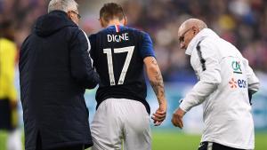 Lucas Digne deja el campo lesionado en el partido entre Francia y Colombia en Saint Denis