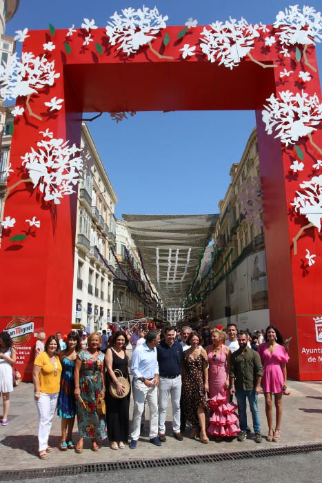 Juanma Moreno visita la Feria de día de Málaga