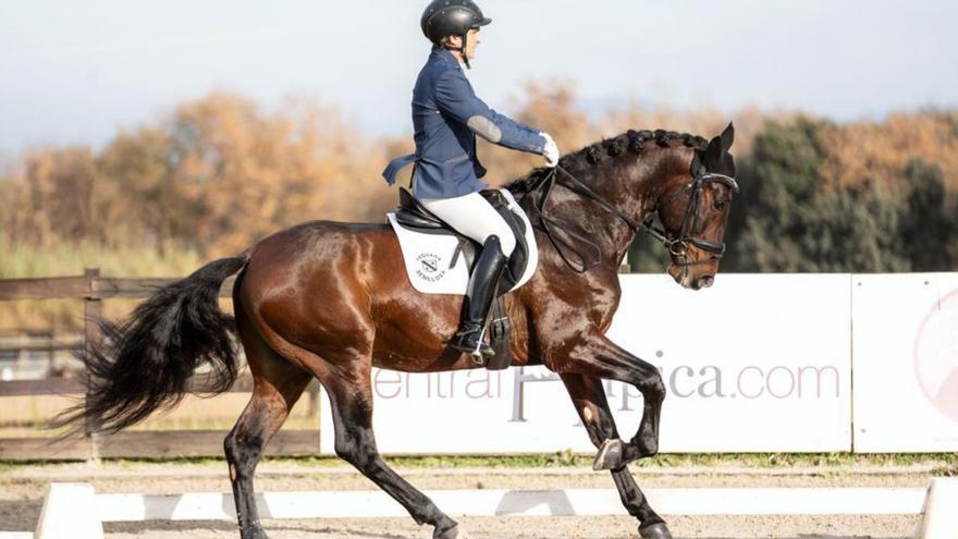 Seni Alazán es corona segon en el Real Club de Polo d&#039;hípica