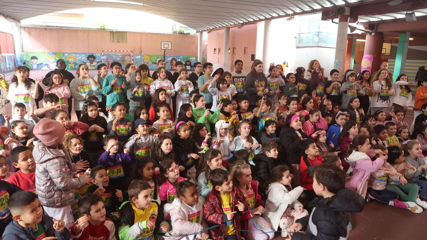 El colegio Rosalía de Castro de A Coruña celebra la diferencia