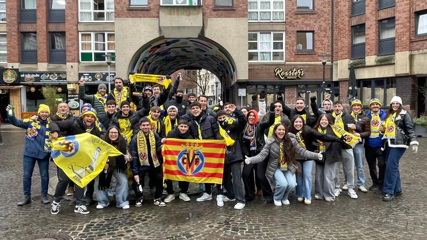 Vídeo: La afición del Villarreal calienta motores en Dortmund