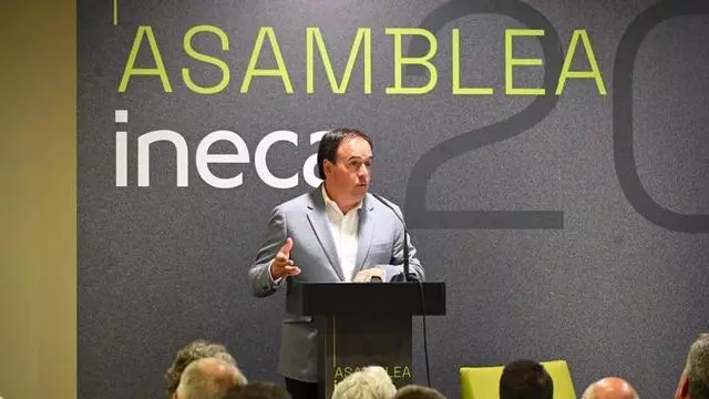 Llorca clausura la asamblea de INECA