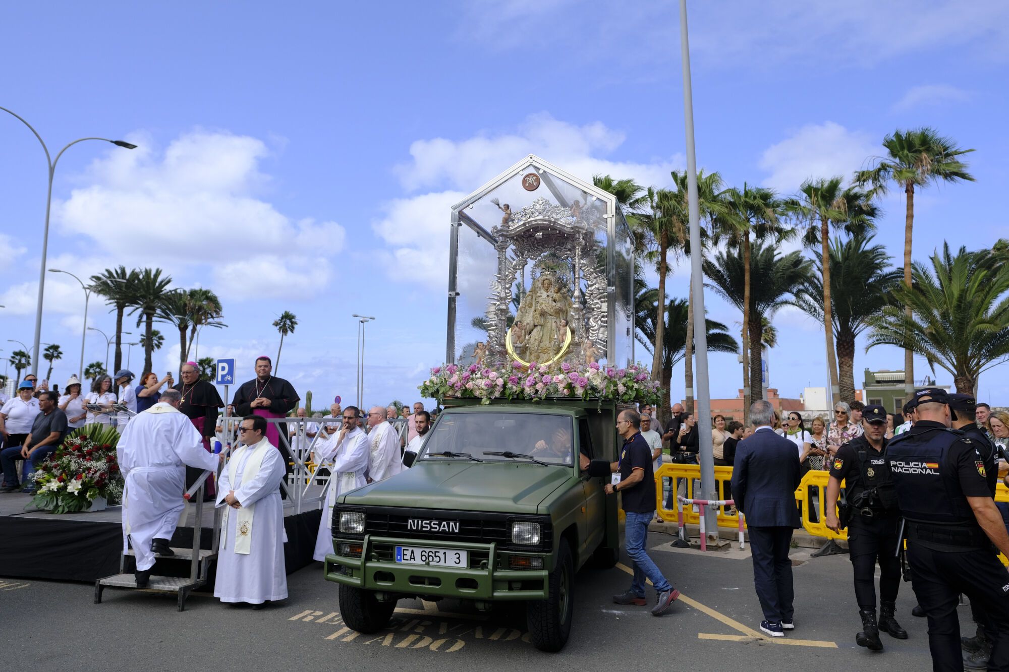 La Virgen del Pino del Materno a la Catedral