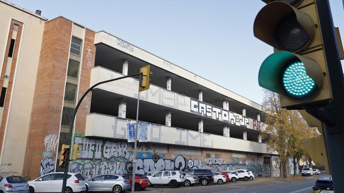 Una de les naus abandonades de Carretera Barcelona, en una imatge d'arxiu.
