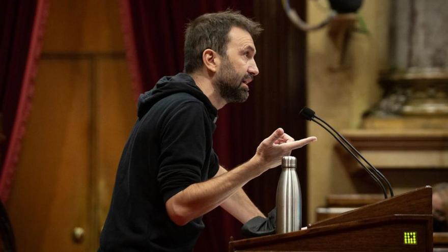 Pau Juvillà, en una sessió del Parlament de Catalunya  | ARXIU/DAVID ZORRAKINO/EP