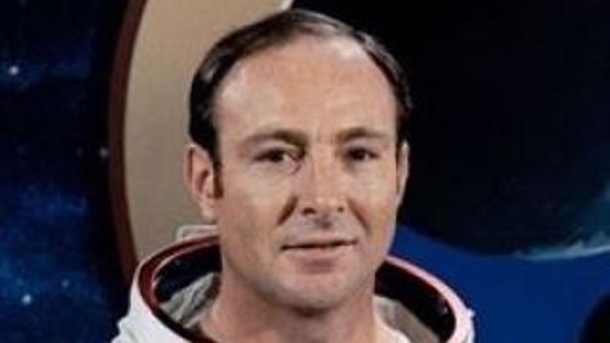 Muere Edgar Mitchell, uno de los 12 astronautas que pisaron la Luna