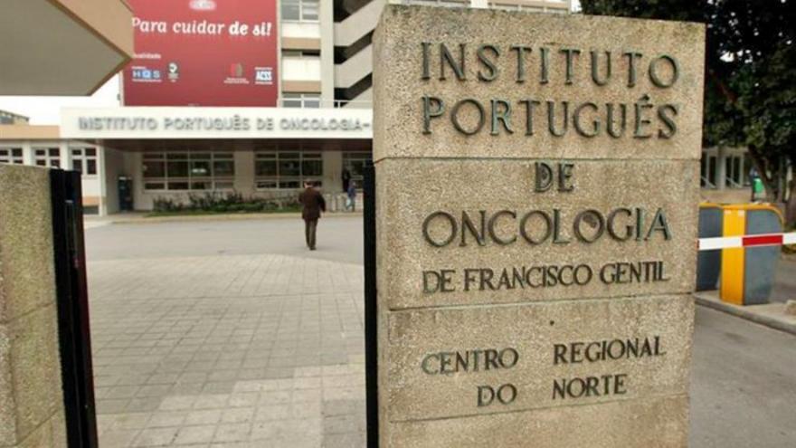 Entrada al Instituto Portugués de Oncología de Oporto. / FdV