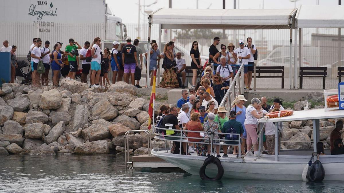 Es Botafoc supera la prueba de 10.500 cruceristas | FOTOS DE I.V. 