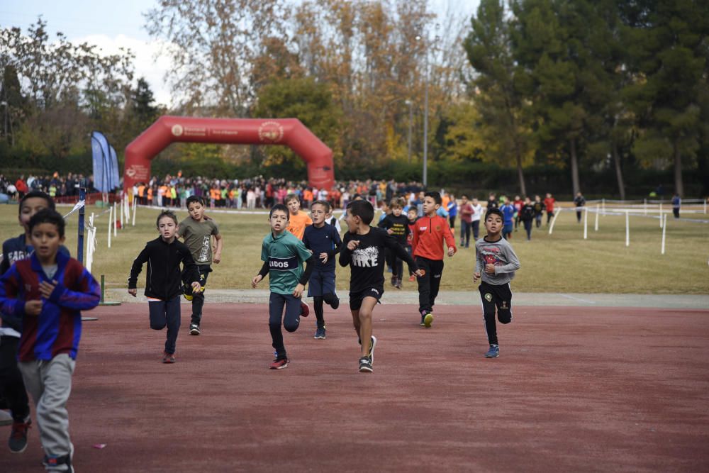 Uns 800 escolars donen relleu un any més al Cros de Manresa al Congost