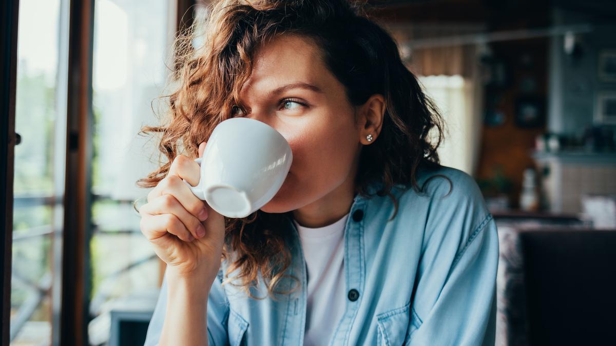 Las personas que no pueden tomar café ni té según la ciencia