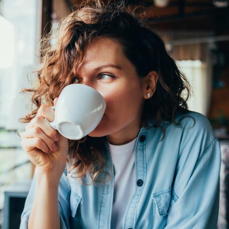 Las personas que no deben tomar café, según la ciencia