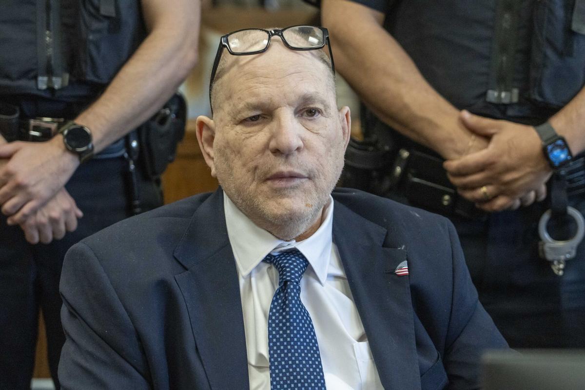 Harvey Weinstein en el tribunal de Nueva York, ayer.
