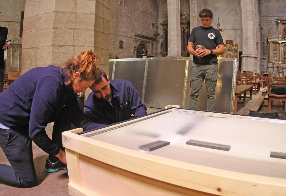 El trasllat del Frontal Florentí de la Seu a Madrid, en fotos