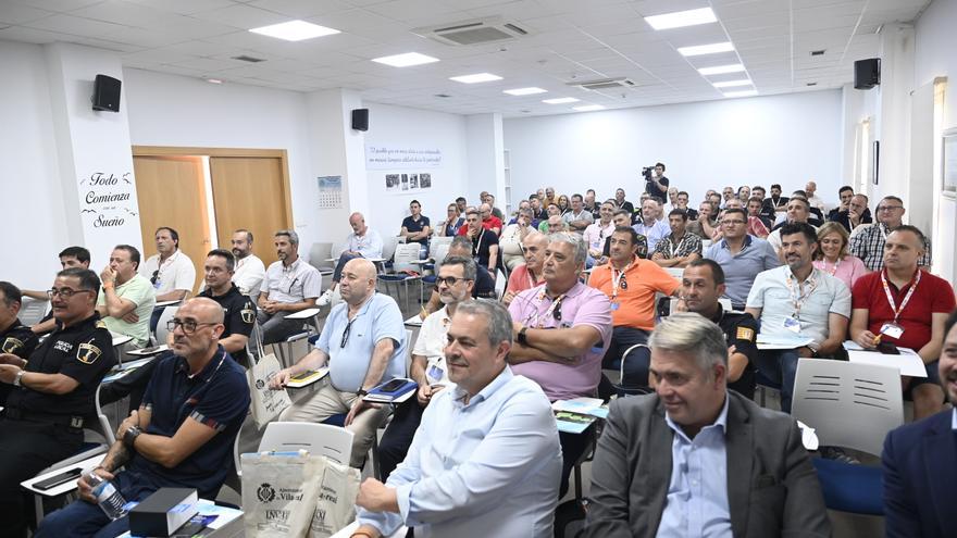 Vila-real forma a mandos de policías locales de España