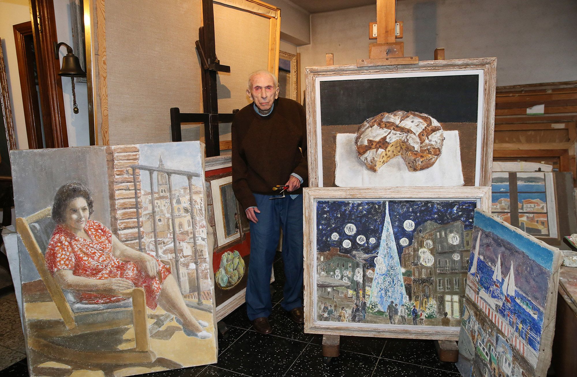 Luis Torras, el pintor más longevo del mundo vive en Vigo y continúa en activo