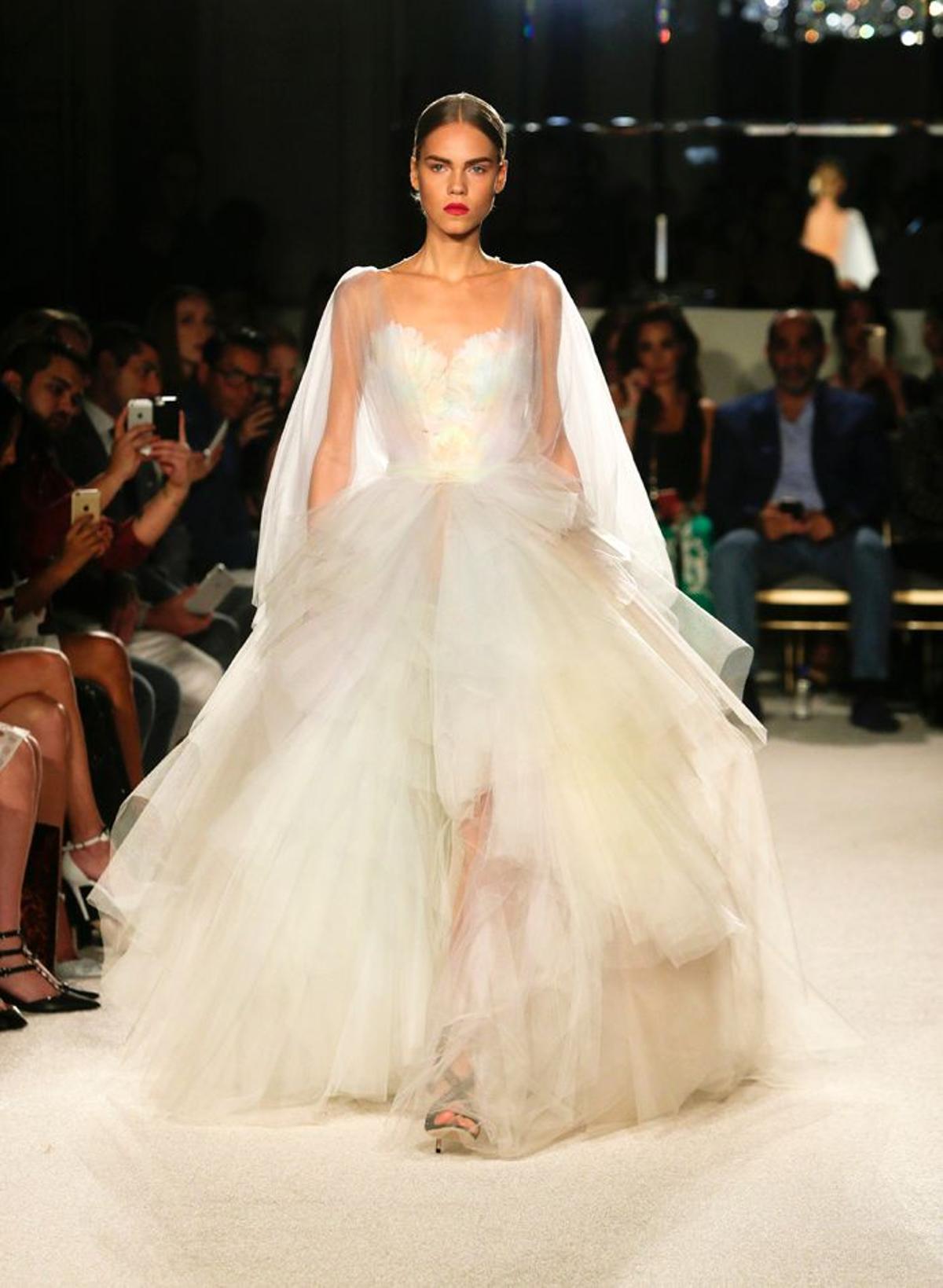 Nueva York Fashion Week: Marchesa, vestido blanco
