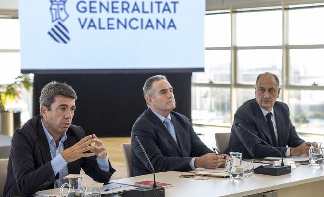 El PP i Vox reprenen els contactes davant el relleu de Mazón i el nou cicle electoral
