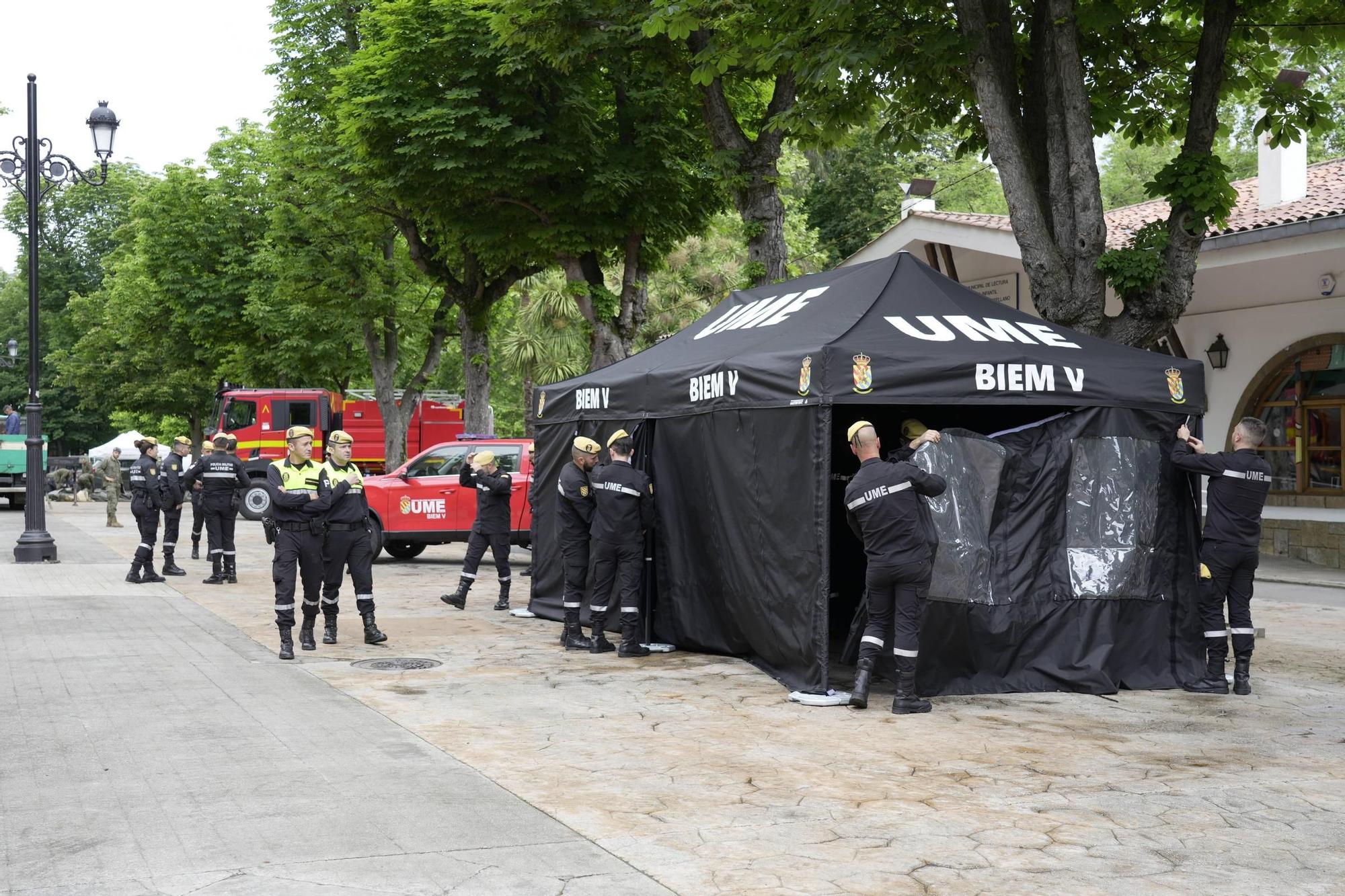 En imágenes | Prepatativos del Día de las Fuerzas Armadas en Oviedo