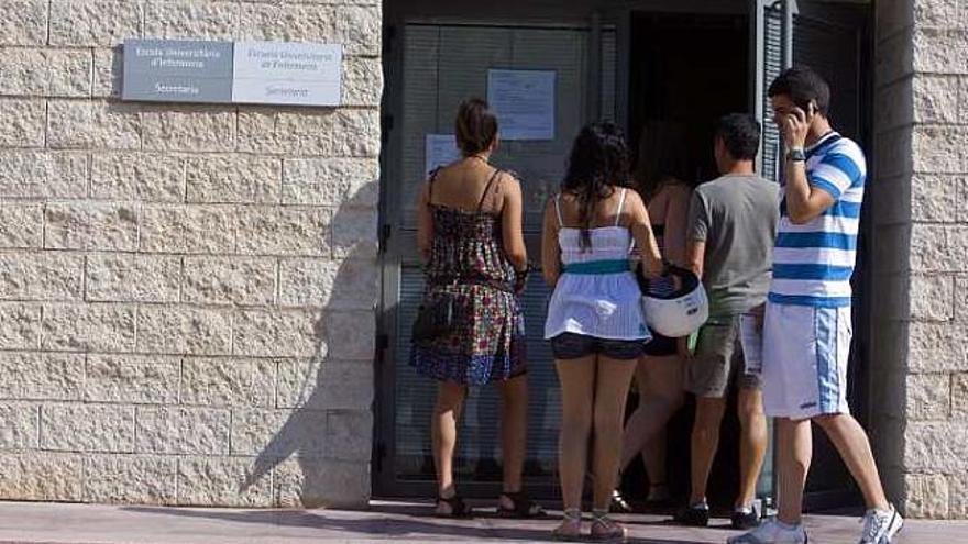 Enfermería pudo matricular ayer a 30 alumnos más.