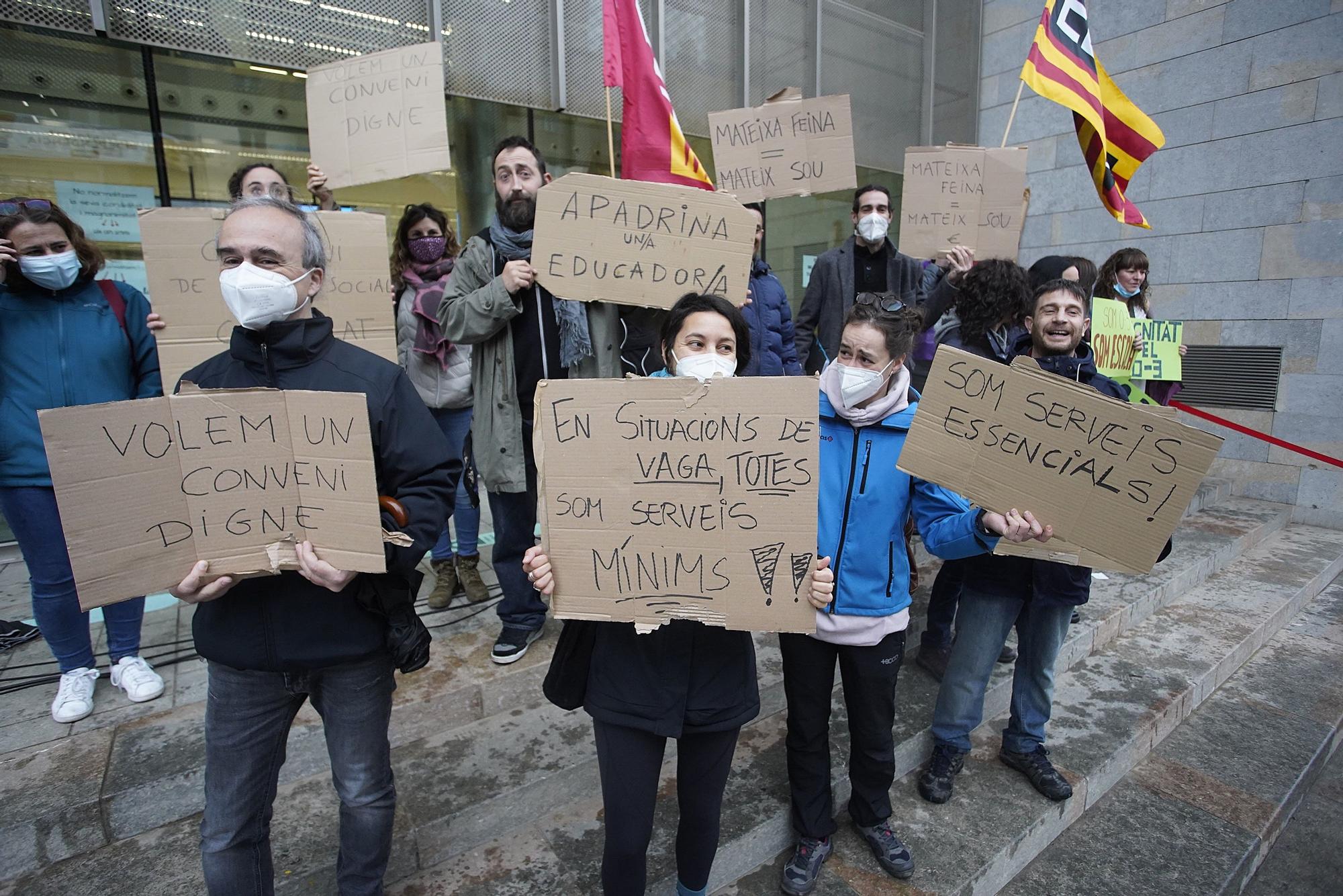 Les llars d'infants, en la darrera jornada de mobilitzacions de la comunitat educativa: "No som un pàrquing de nens"