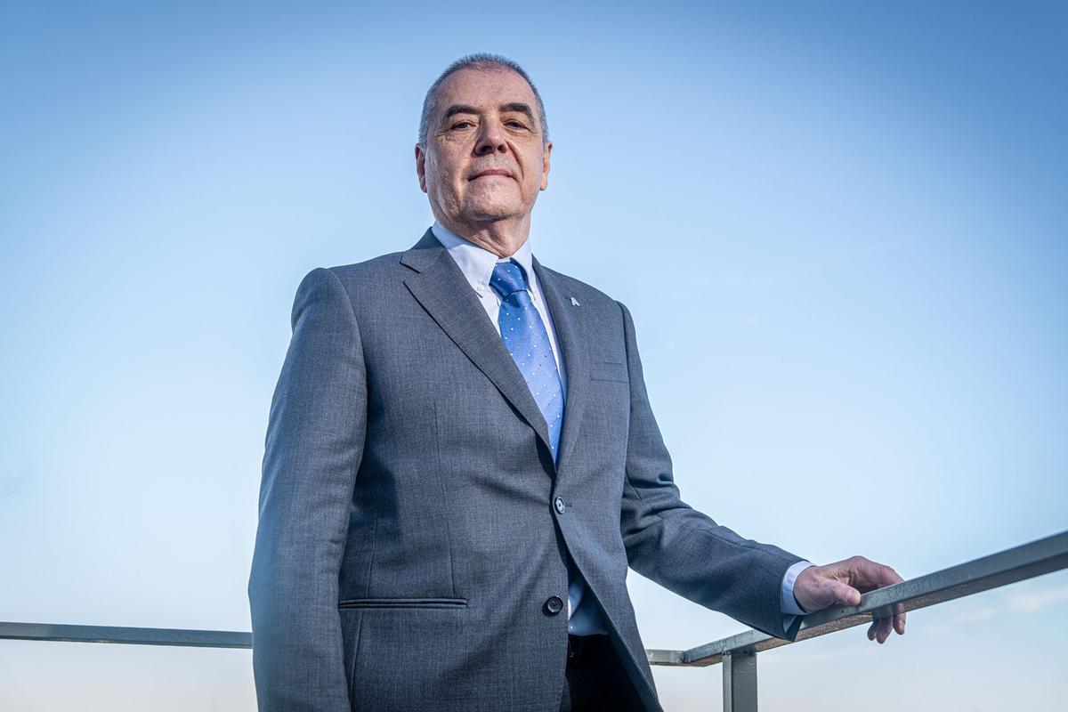 Barcelona 12/02/2026 Sociedad. Entrevista al director de la Oficina Antifrau de Catalunya, Josep Tomàs Salàs. AUTOR: MANU MITRU