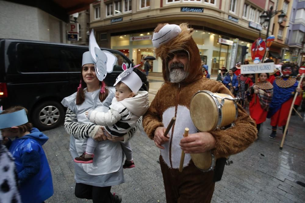 Tradicional desfile de los Escolinos Antroxaos.