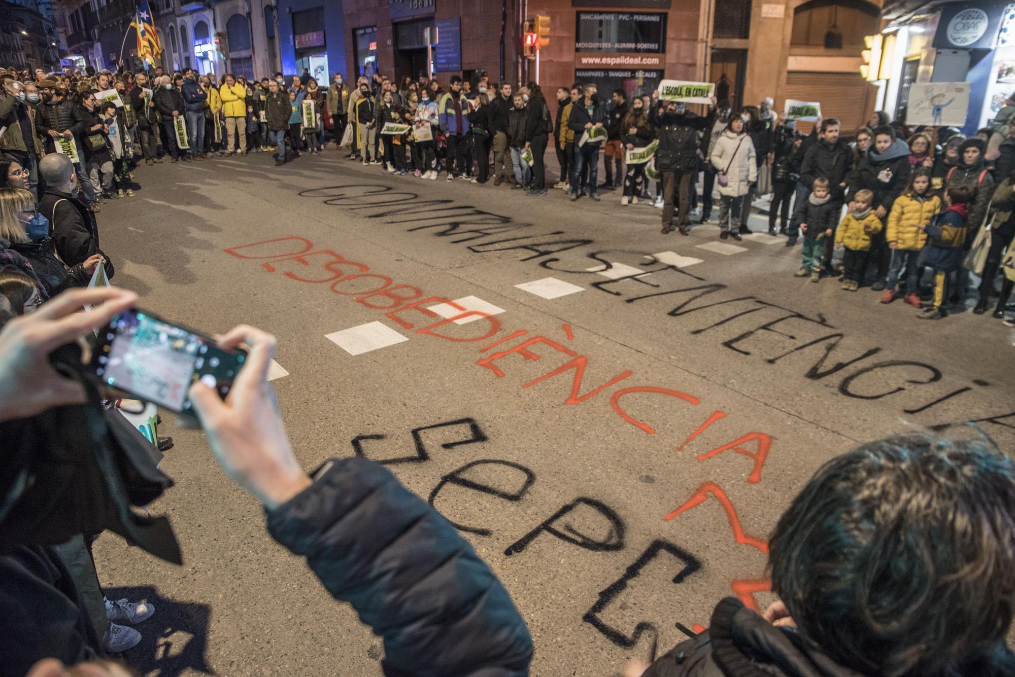 Manifestació a Manresa en defensa de l'escola en català