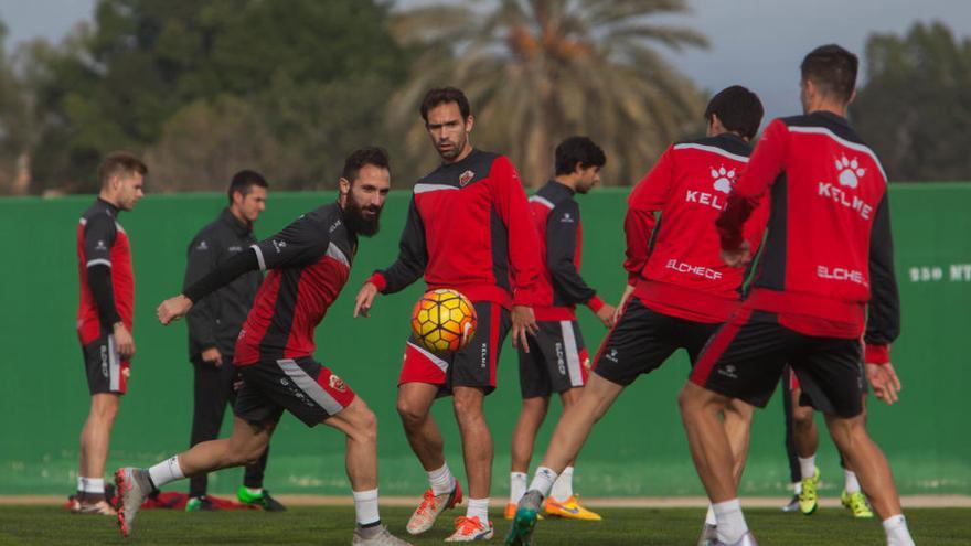 Cifu, en un entrenamiento, regresa a la convocatoria